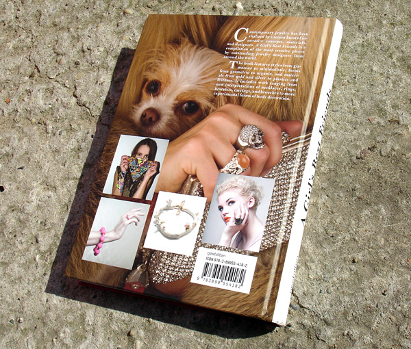 A-Girls-Best-Friends-Daniela-Burger