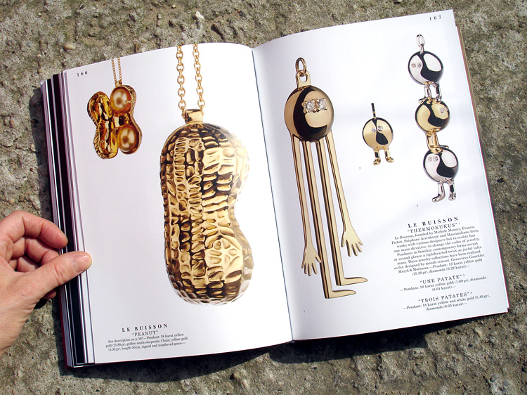 A-Girls-Best-Friends-Daniela-Burger